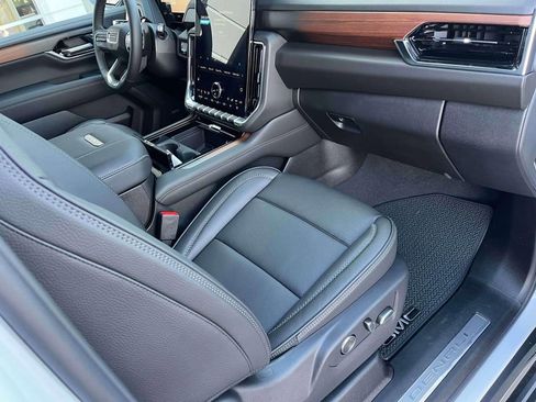 Certified 2026 GMC Yukon Denali w/ Sun & Power Step Package image 23