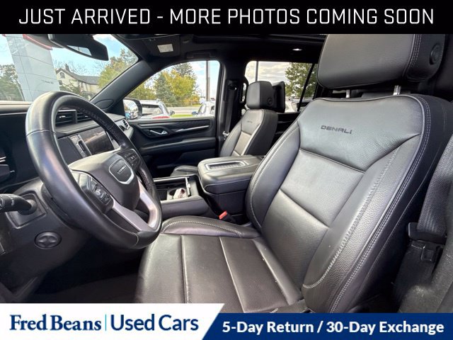 Used 2023 GMC Yukon XL Denali AWD/4WD image 16