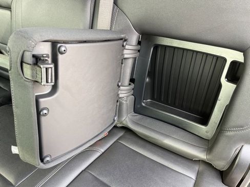 Used 2025 Chevrolet Silverado 2500 LT w/ Z71 Chrome Sport Edition image 44