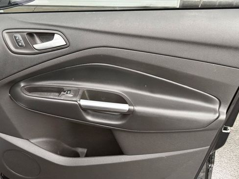 Used 2019 Ford Escape Titanium FWD image 21