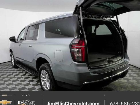 Certified 2024 Chevrolet Suburban LT RWD image 34