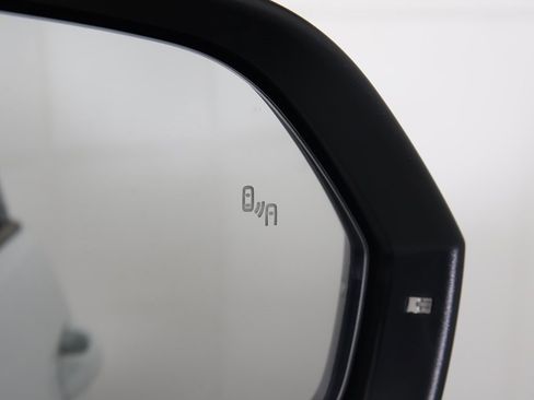 Used 2023 Volkswagen Atlas Cross Sport SEL R-Line image 40