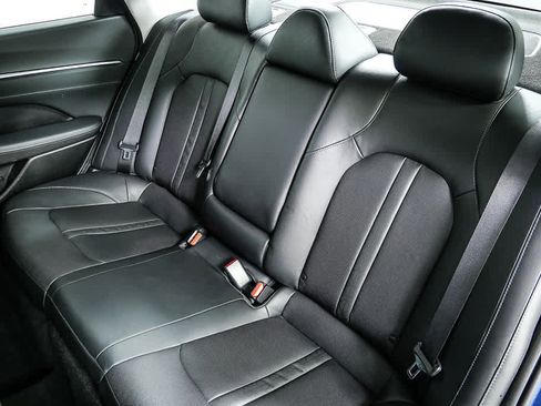 Used 2022 Hyundai Sonata Limited image 19