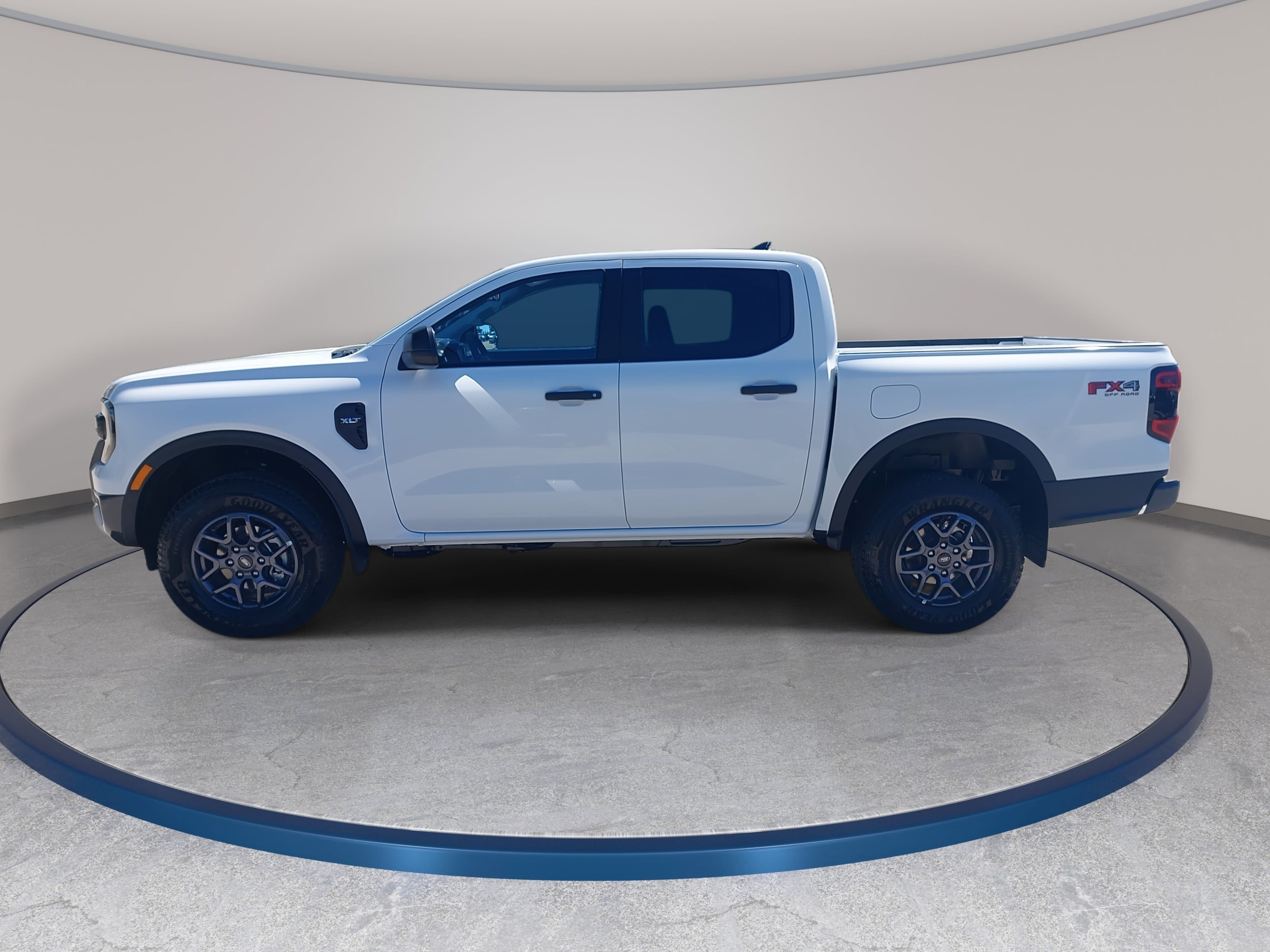 New 2026 Ford Ranger XLT w/ Equipment Group 301A High AWD/4WD image 8