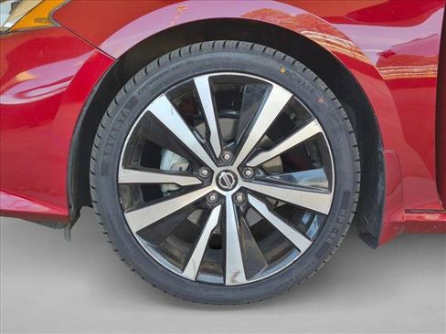 Used 2022 Nissan Altima 2.5 SR FWD image 22