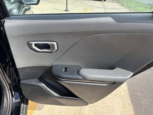 Used 2025 Kia K4 FWD image 22