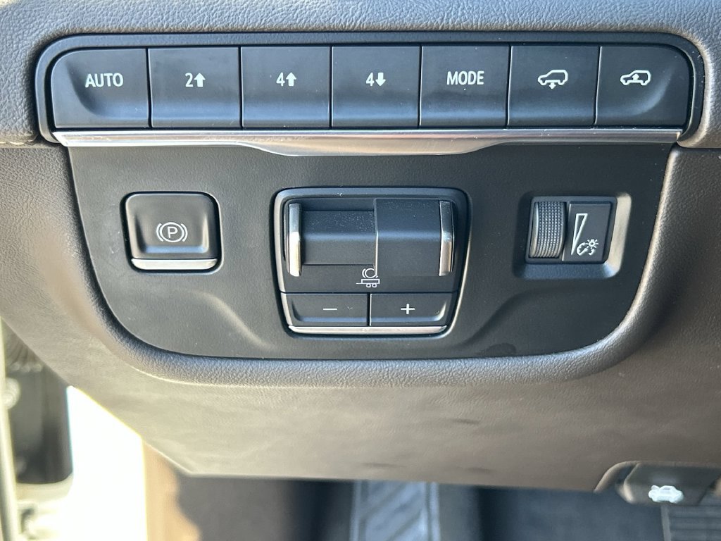 Used 2022 Cadillac Escalade ESV Sport w/ Touring Package AWD/4WD image 18