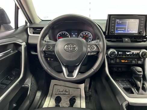 Used 2022 Toyota RAV4 XLE w/ Convenience Package image 15