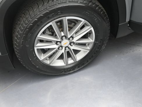Used 2023 Chevrolet Traverse LT AWD/4WD image 13