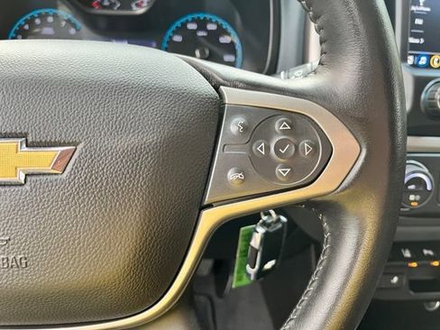 Used 2022 Chevrolet Colorado Z71 w/ Safety Package AWD/4WD image 26