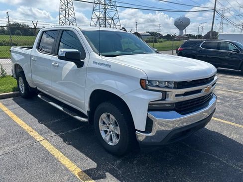 Used 2020 Chevrolet Silverado 1500 LT w/ All-Star Edition AWD/4WD image 2