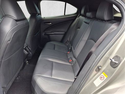 Used 2019 Lexus UX 200 w/ Accessory Package FWD image 19