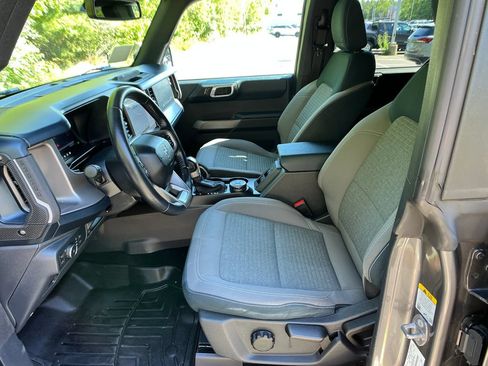 Used 2022 Ford Bronco Outer Banks AWD/4WD image 9