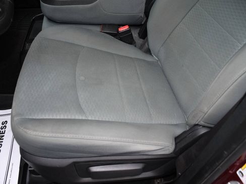 Used 2016 RAM 1500 Express AWD/4WD image 13