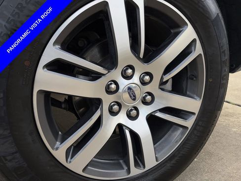 Used 2023 Ford Expedition Limited image 12