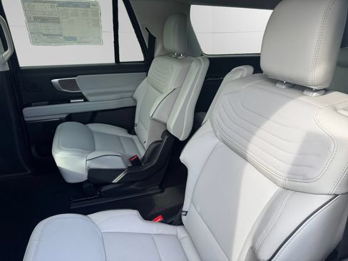 New 2026 Ford Expedition Max Platinum w/ Platinum Ultimate Package AWD/4WD image 15
