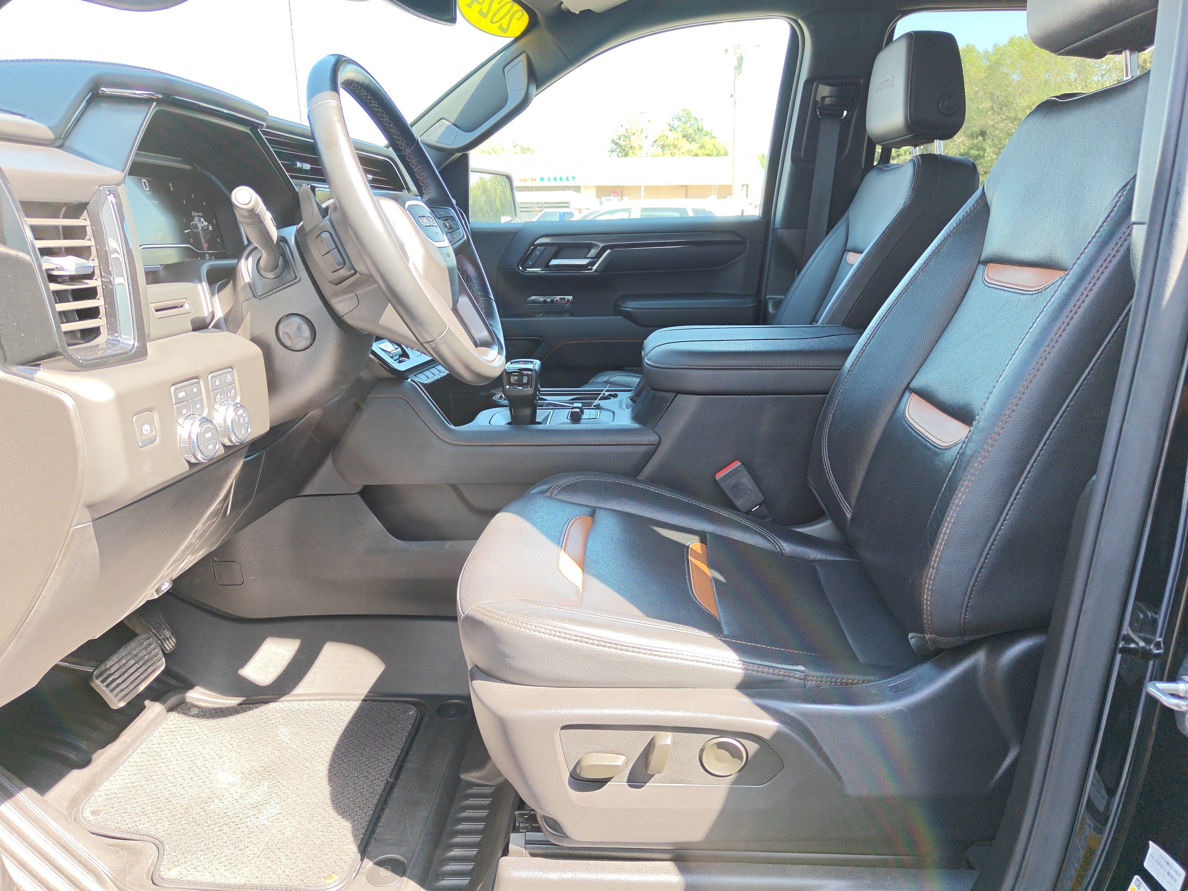 Used 2024 GMC Sierra 1500 AT4 w/ AT4 Premium Package AWD/4WD image 18