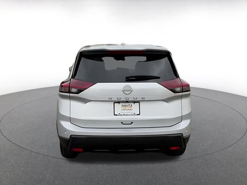 Used 2025 Nissan Rogue SV FWD image 12