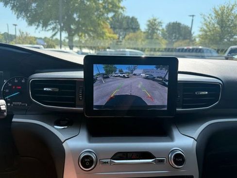 New 2024 Ford Explorer XLT w/ Equipment Group 202A image 11