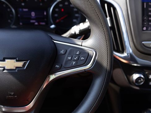 Used 2021 Chevrolet Equinox LT image 9