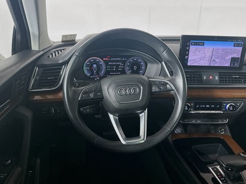 Used 2021 Audi Q5 e Premium Plus w/ Premium Plus Package AWD/4WD image 18