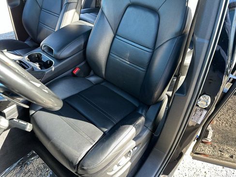 Used 2019 Porsche Cayenne E-Hybrid image 13