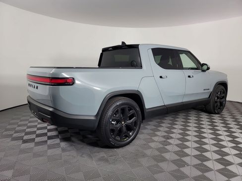 Used 2025 Rivian R1T Adventure AWD/4WD image 5