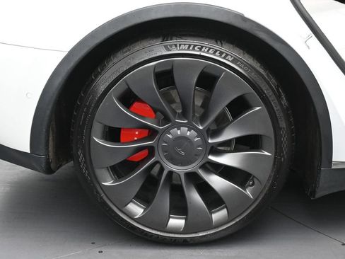 Used 2022 Tesla Model Y Performance AWD/4WD image 20