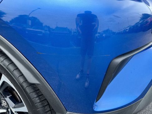 Used 2018 Toyota C-HR XLE FWD image 31