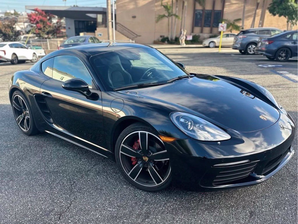 Used 2020 Porsche 718 Cayman S RWD image 2
