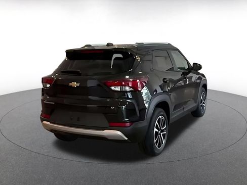 Used 2025 Chevrolet TrailBlazer LT FWD image 14