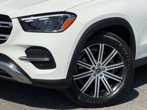 Used 2025 Mercedes-Benz GLE 350 4MATIC image 4