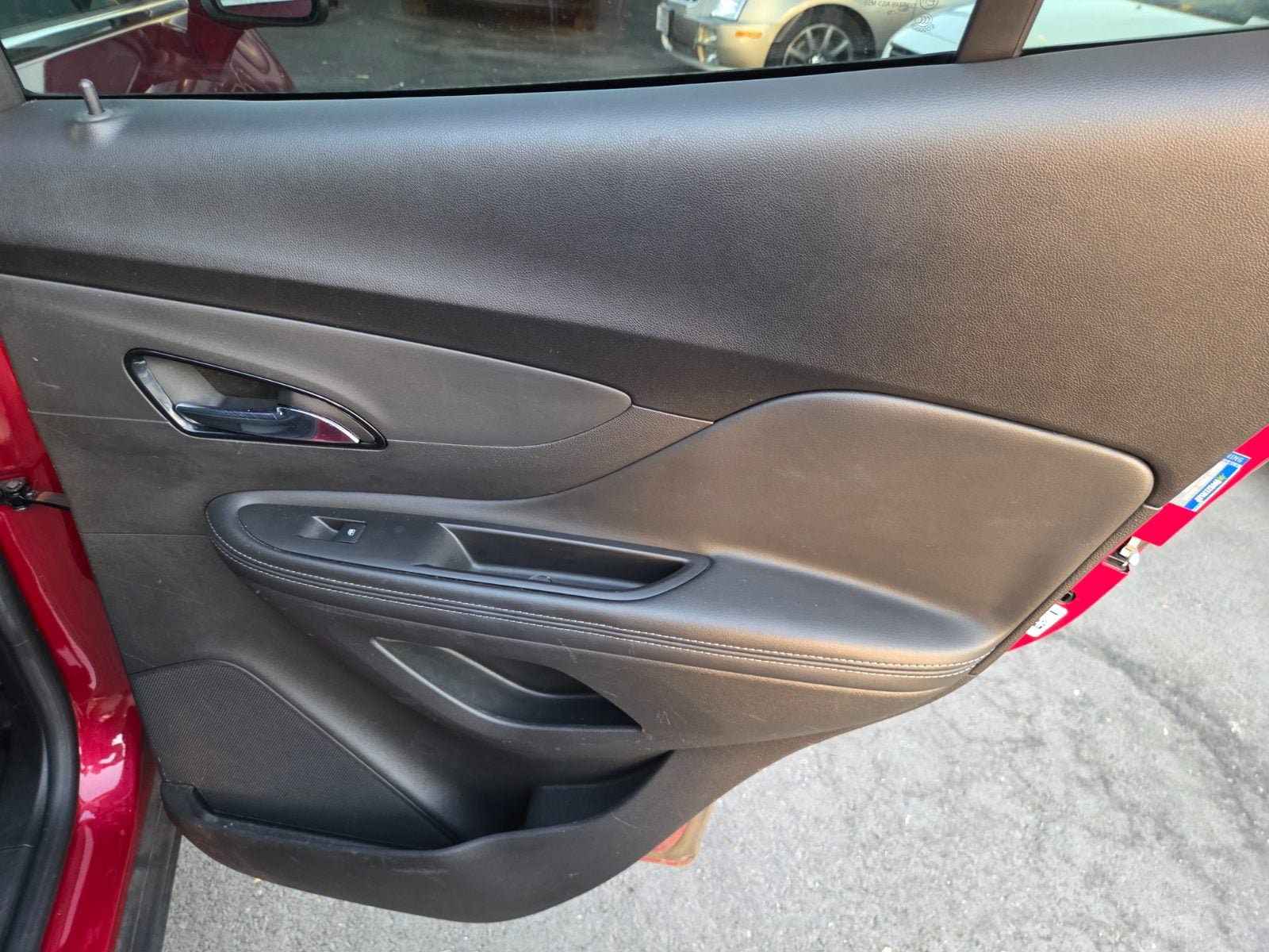 Used 2020 Buick Encore Preferred FWD image 12