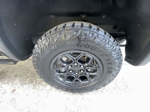 Certified 2025 Chevrolet Silverado 1500 ZR2 w/ ZR2 Bison Edition image 33