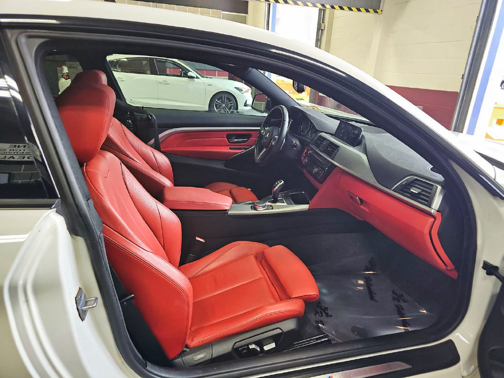 Used 2019 BMW 430i xDrive Coupe w/ M Sport Package AWD/4WD image 11