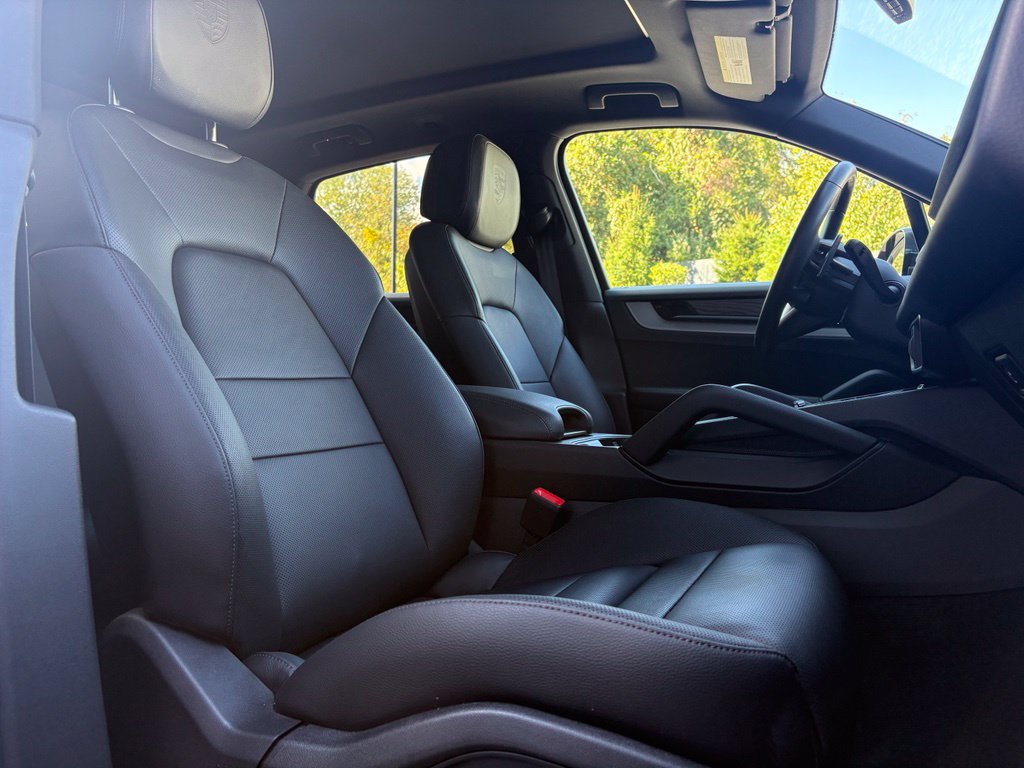 Certified 2026 Porsche Cayenne E-Hybrid AWD/4WD image 20