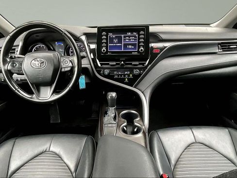 Used 2023 Toyota Camry SE FWD image 8