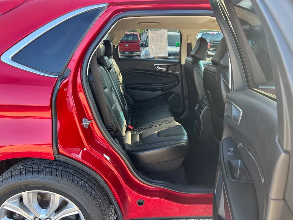 Used 2023 Ford Edge Titanium AWD/4WD image 19