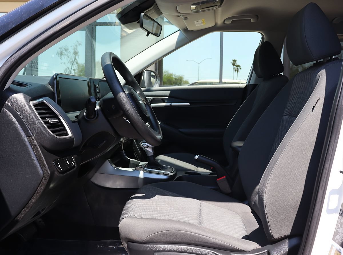 Used 2024 Kia Seltos LX AWD/4WD image 38