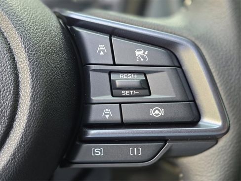 Used 2025 Subaru Forester Limited image 30