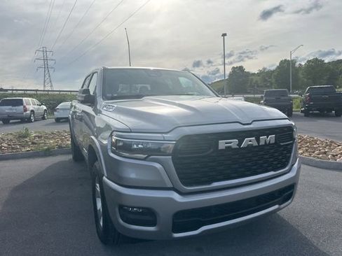 Used 2025 RAM 1500 Big Horn AWD/4WD image 9