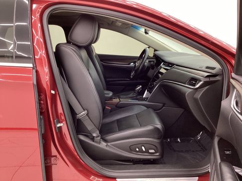 Used 2019 Cadillac XTS Luxury image 15