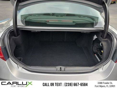 Used 2018 Alfa Romeo Giulia RWD image 11