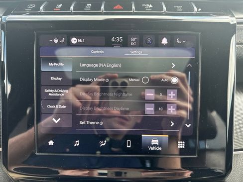 Used 2023 Jeep Grand Cherokee L Laredo AWD/4WD image 47