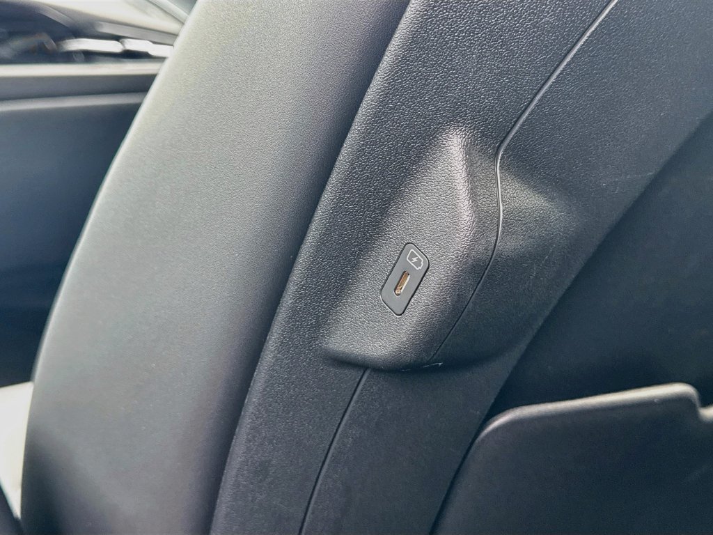 Certified 2023 Kia Niro Wind w/ Wind Preserve Package FWD image 37