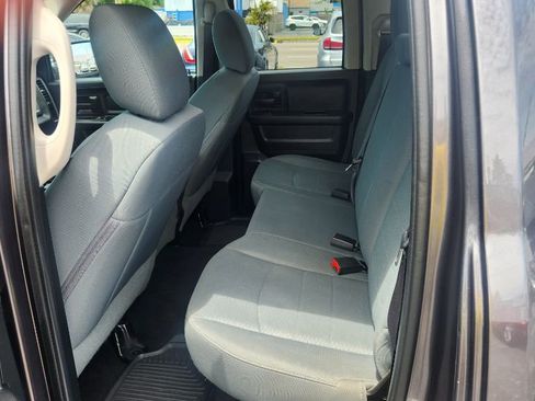 Used 2016 RAM 1500 Express AWD/4WD image 16