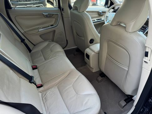 Used 2013 Volvo XC60 3.2 FWD image 26