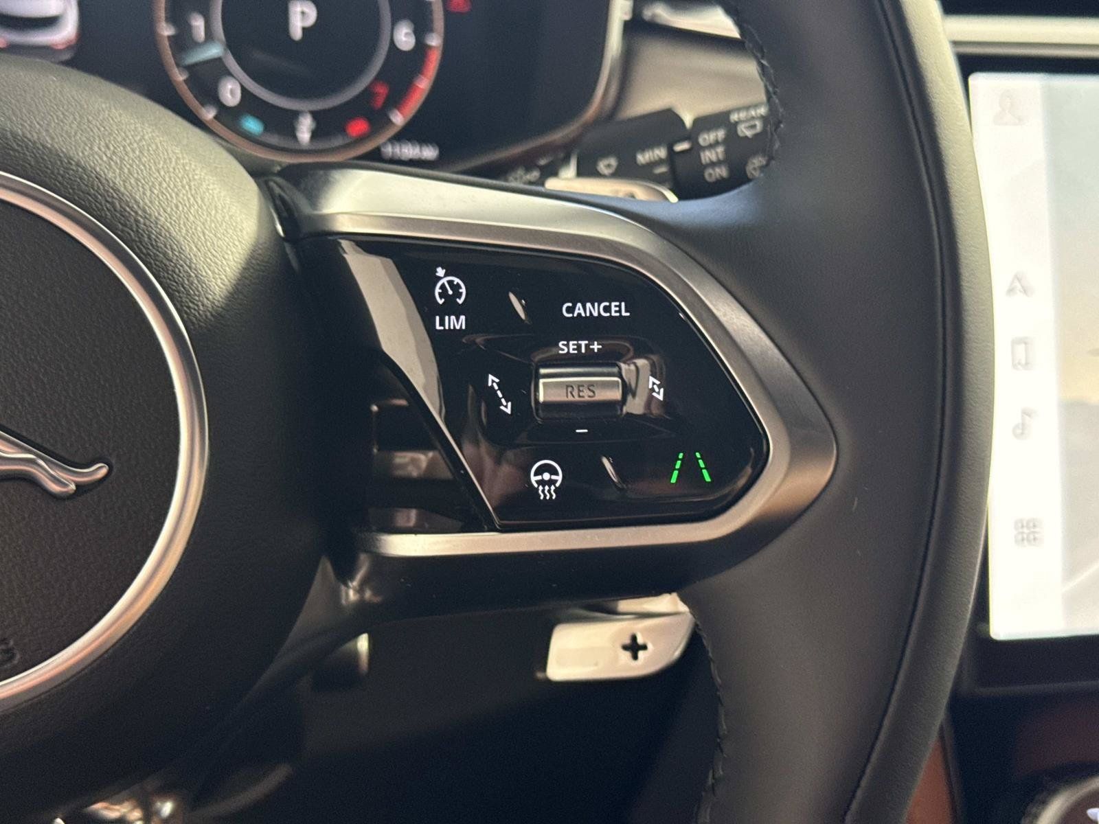 New 2026 Jaguar F-PACE R-Dynamic S AWD/4WD image 32