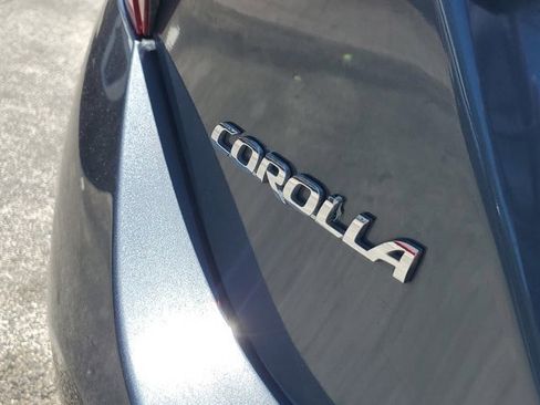 Used 2019 Toyota Corolla LE FWD image 12