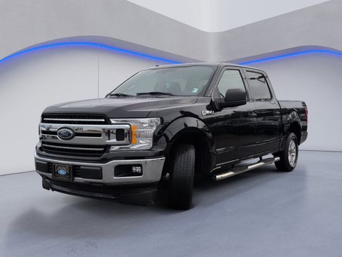 Used 2018 Ford F150 XLT image 11